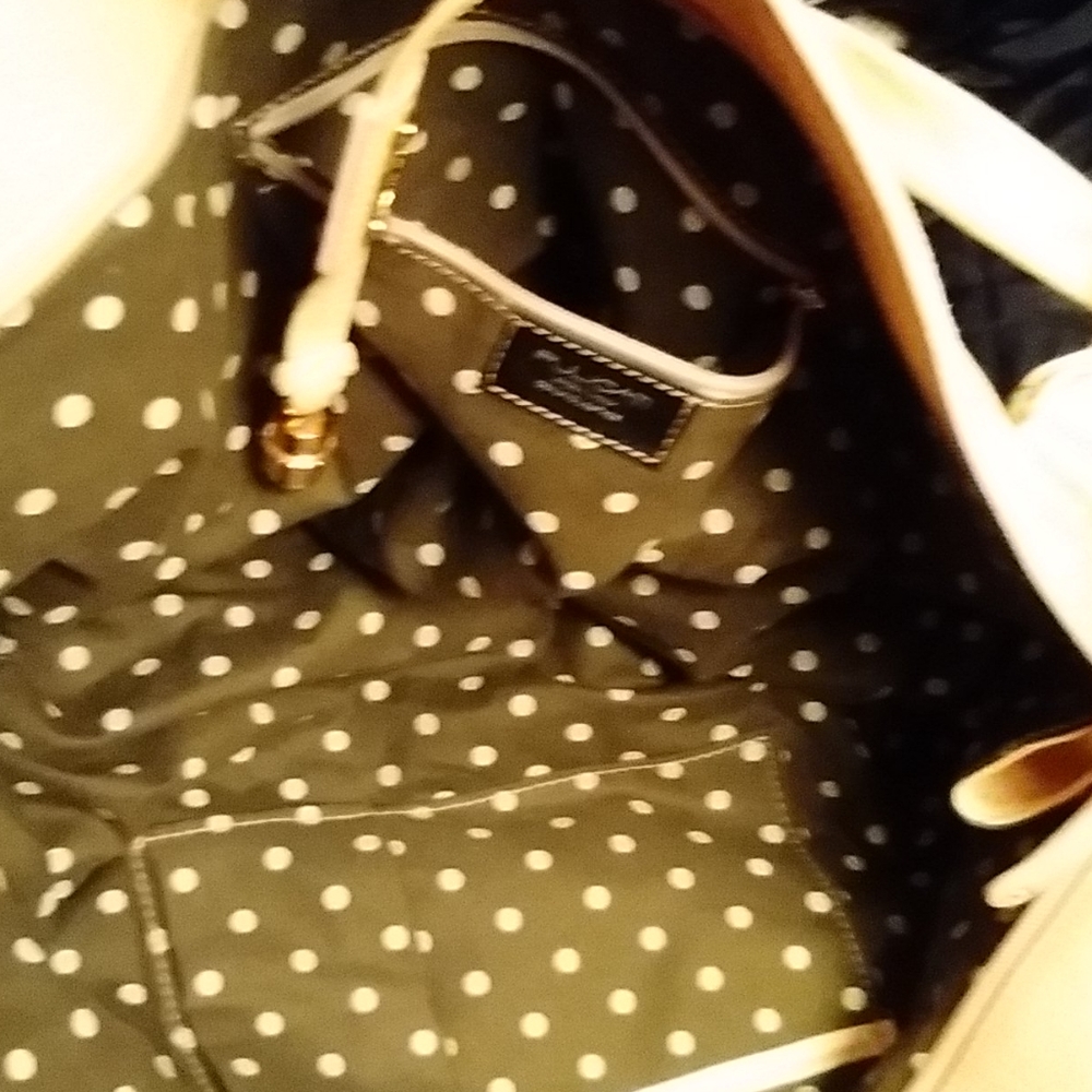 Gold Handbag - Picture 3 of 3